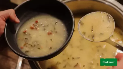 Buffet de Sopas no Café da Banca