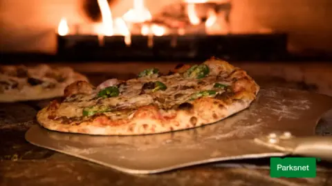 Ingresso Campo e Vinho Rodízio de Pizzas