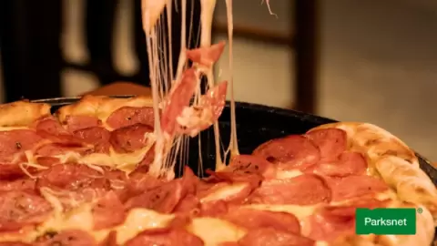 parksnet-imagem-galeria-ingresso-rodizio-de-pizzas-vale-quanto-pesa-gramado-681606491cd2b_0.webp