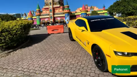 Passeio de Camaro em Penha