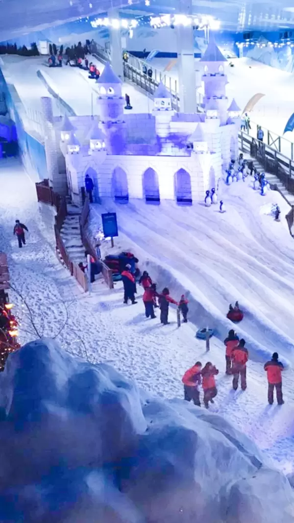 Imagem representativa: A maior montanha de neve do Brasil, magia em Gramado