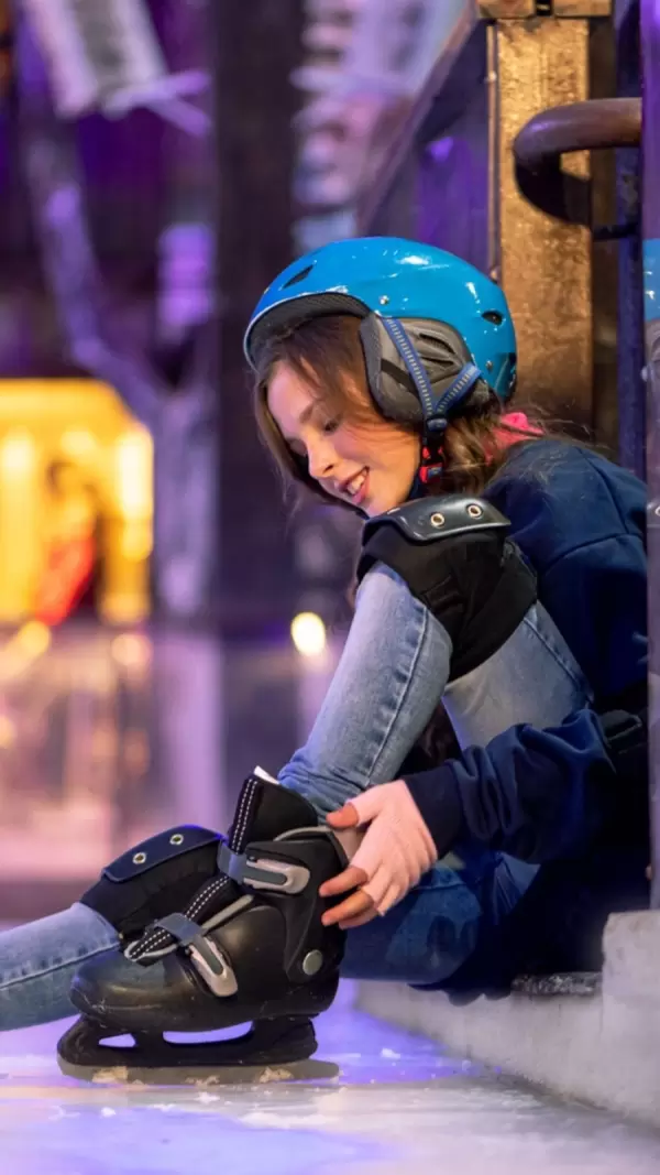 Imagem representativa: Sinta a magia de patinar no gelo de verdade em Gramado