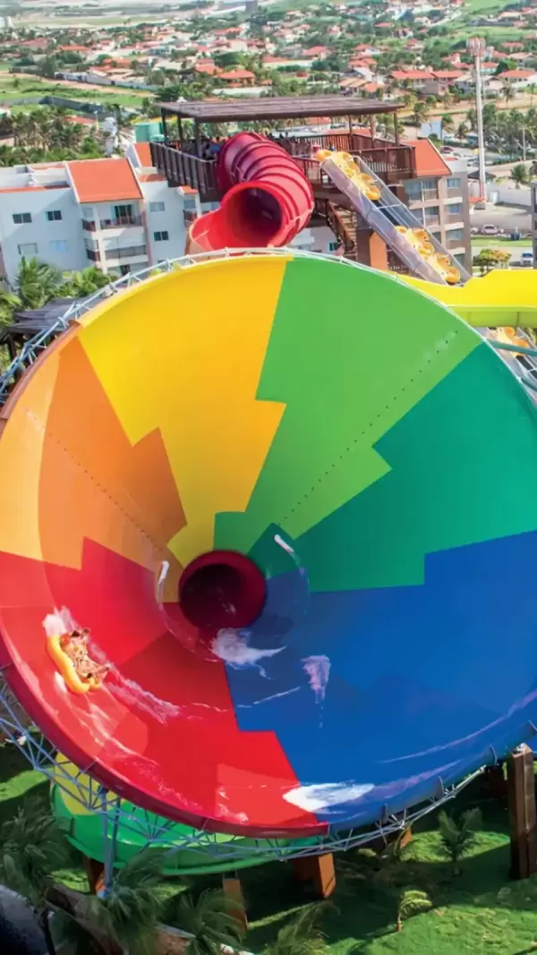 Imagem representativa: Sinta toda a adrenalina, no maior tobo&aacute;gua do mundo na categoria tornado